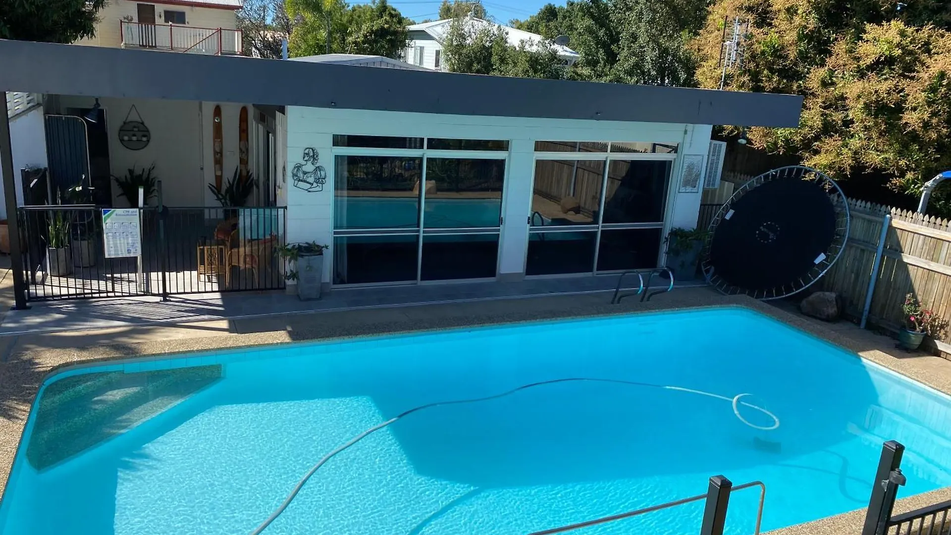 Lily St Courtyard Oasis Apartment Townsville